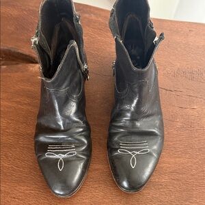 Golden Goose Black Leather Ankle Booties 38